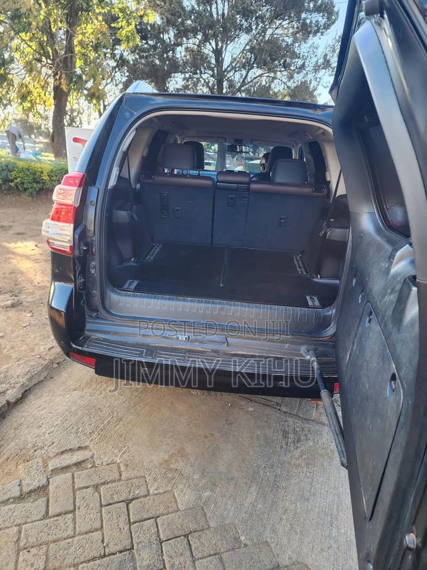 Toyota Land Cruiser Prado 2.8 2017 Black