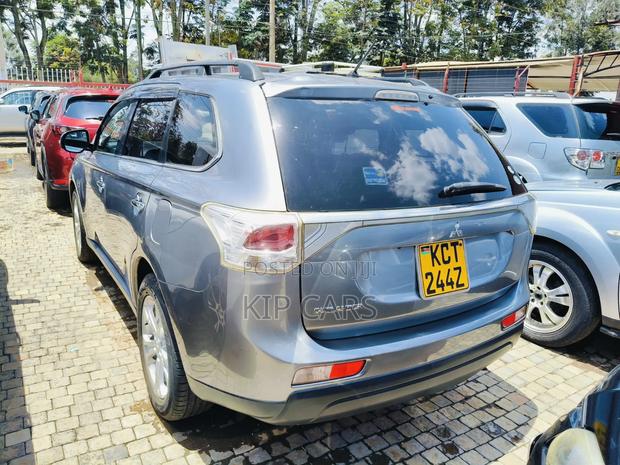 Mitsubishi Outlander 2012 Gray