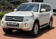 Mitsubishi Pajero 3.2 Di-Dc GLS 2012 White for sale