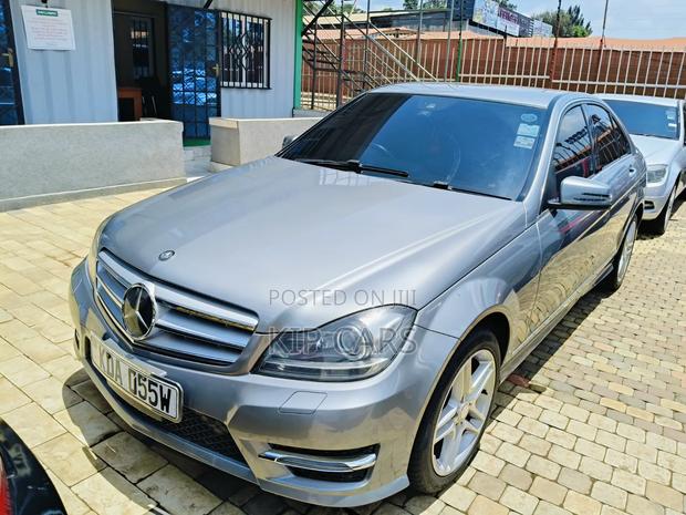 Mercedes-Benz C200 2013 Gray