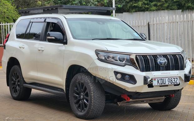 Toyota Land Cruiser Prado 2.8 2021 Pearl