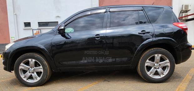 Toyota RAV4 2.5 2010 Black