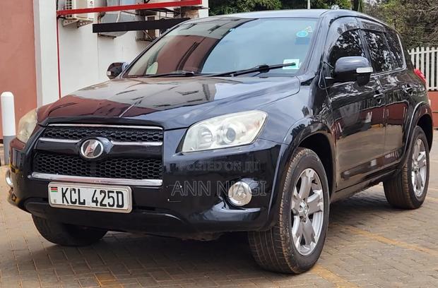Toyota RAV4 2.5 2010 Black