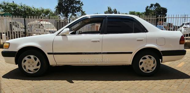 Toyota Corolla 1997 Pearl