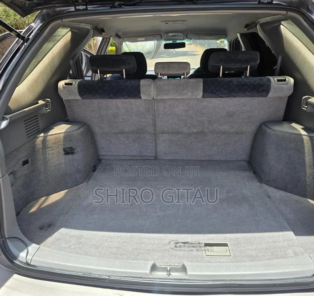 Toyota Harrier 2002 Green