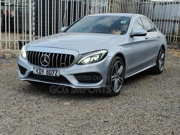 Mercedes-Benz C250 2015 Blue