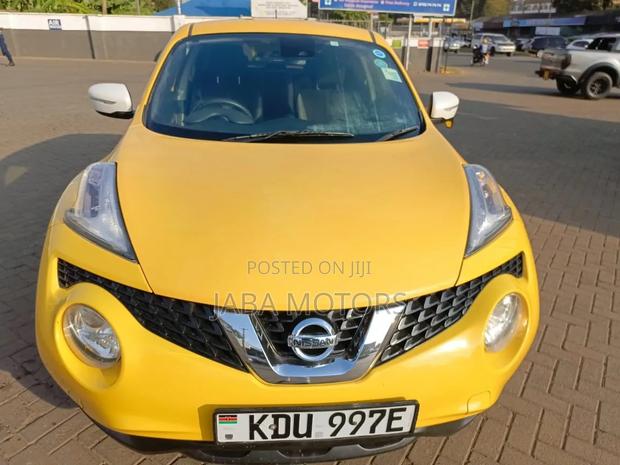 Nissan Juke 2018 Yellow