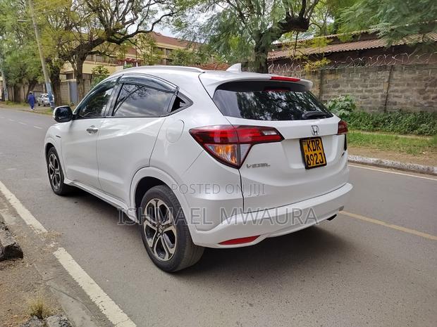 Honda Vezel 1.5 Hybrid 2WD 2017 White