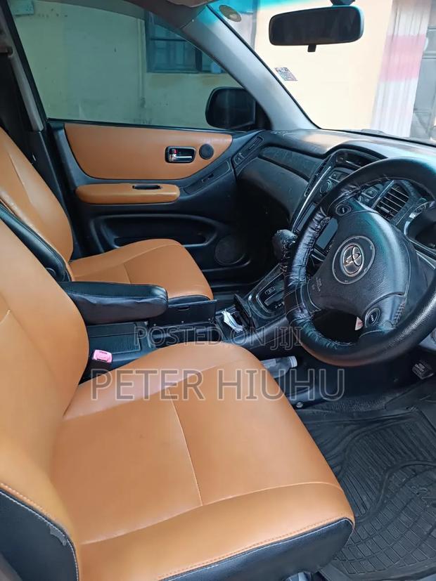Toyota Kluger 2005 Black