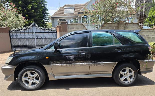 Toyota Harrier 2002 Black