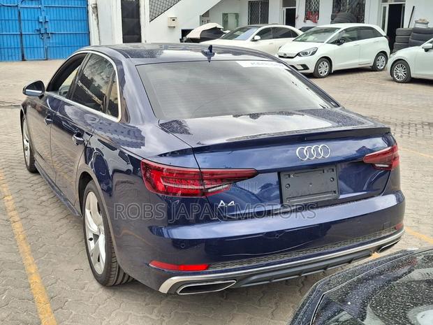 Audi A4 2.0T Premium AWD quattro 2019 Blue
