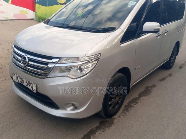 Nissan Serena 2016 Silver