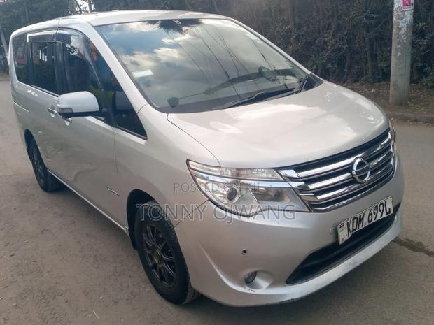 Nissan Serena 2016 Silver