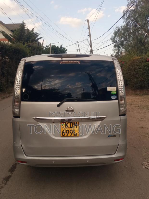 Nissan Serena 2016 Silver