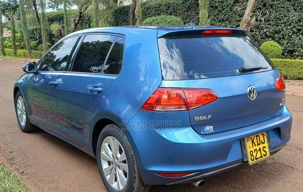 Volkswagen Golf 2015 Blue