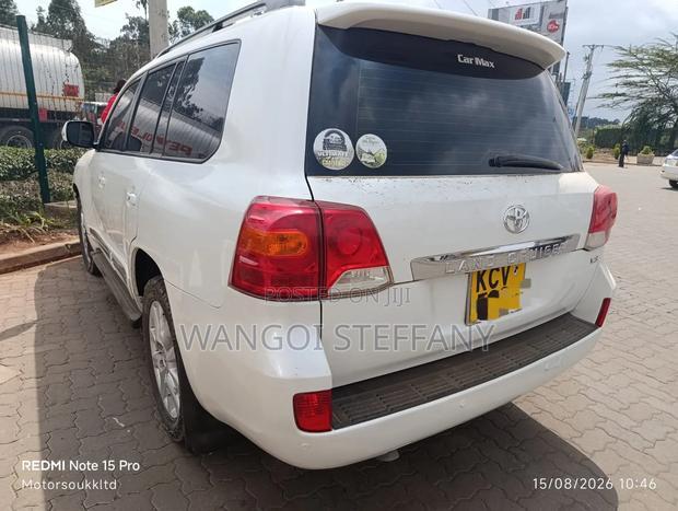 Toyota Land Cruiser 4.5 V8 DSL 2013 White