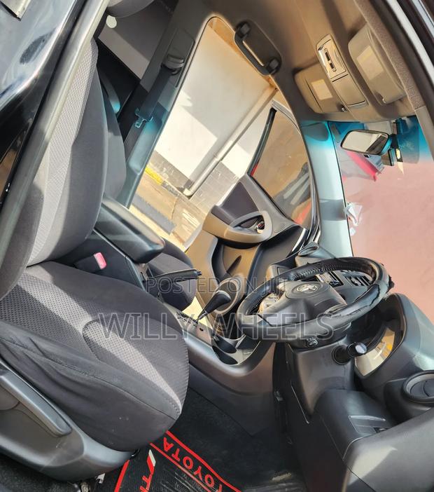 Toyota RAV4 2.5 2010 Black