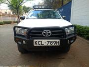 Toyota Hilux 2017 White for sale