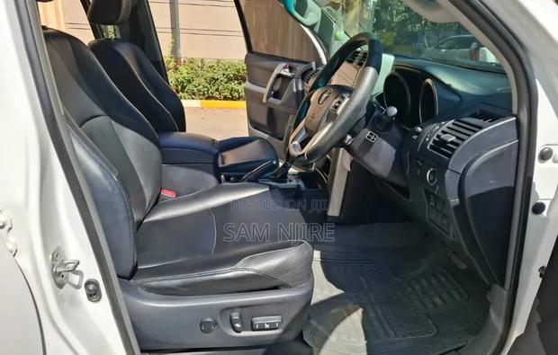 Toyota Land Cruiser Prado 2011 White