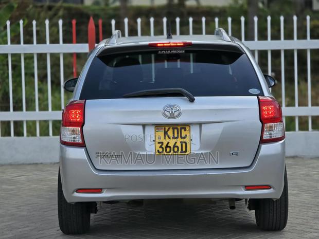 Toyota Corolla Fielder 2014 Silver