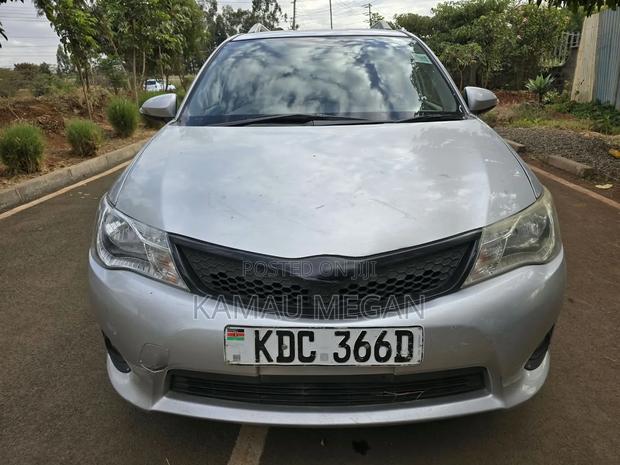 Toyota Corolla Fielder 2014 Silver
