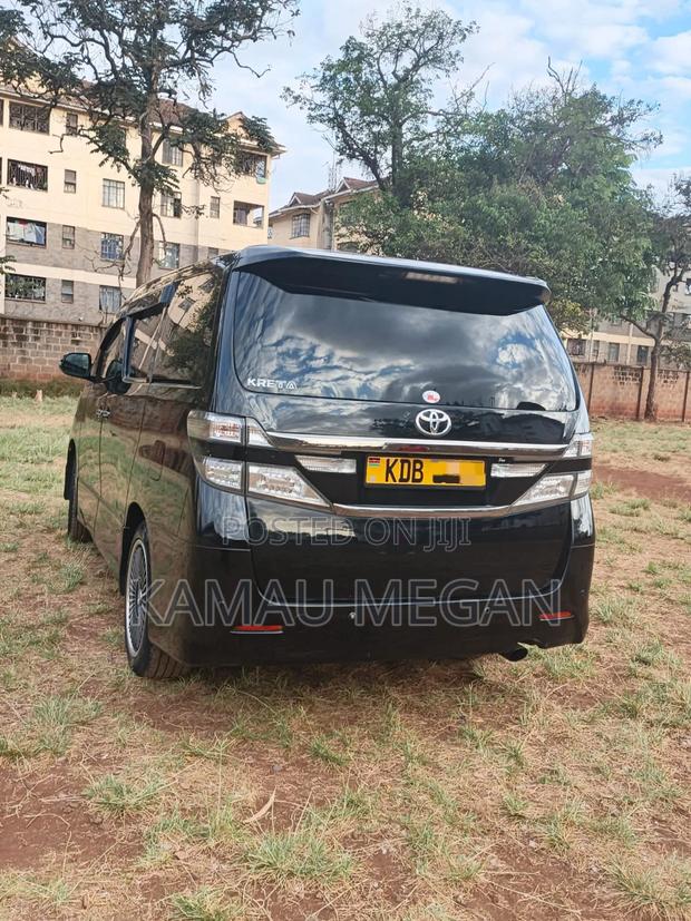Toyota Vellfire Z Golden Eyes II 2.4 FWD 7-Seater 2014 Black