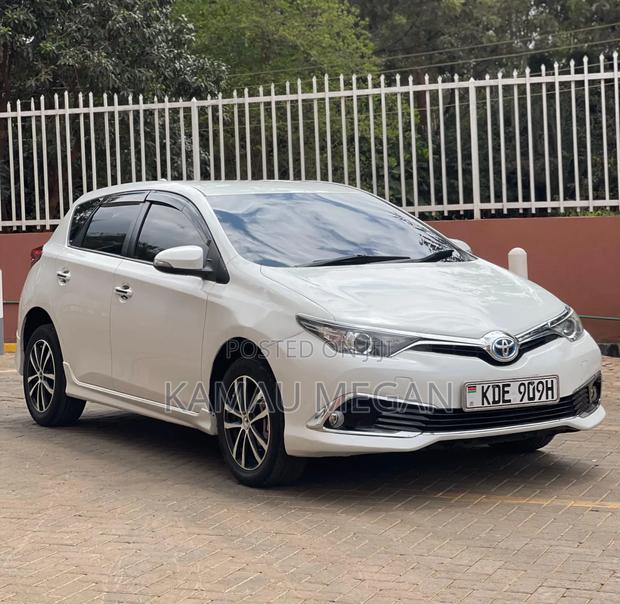 Toyota Auris 2015 White
