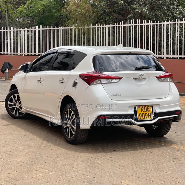 Toyota Auris 2015 White