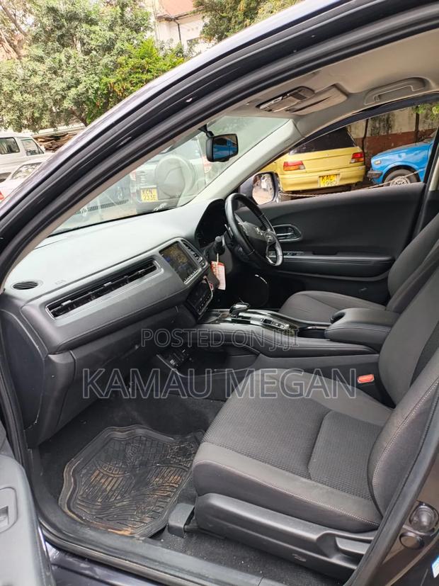 Honda Vezel 1.5 Hybrid 2WD 2018 Gray