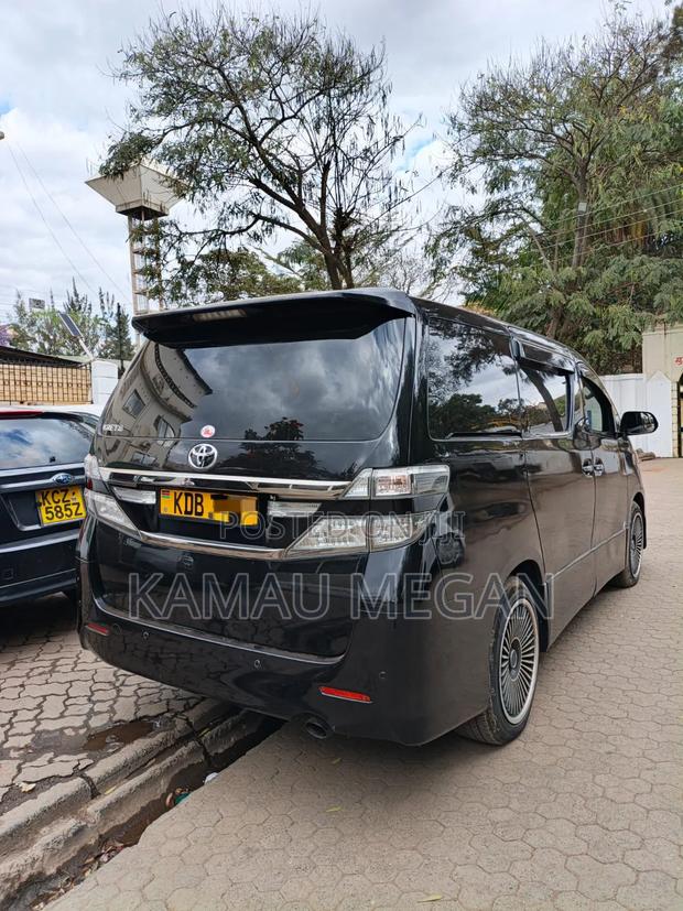Toyota Alphard 2015 Black