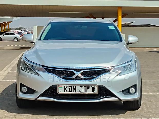Toyota Mark X 2.5 AWD 2016 Silver
