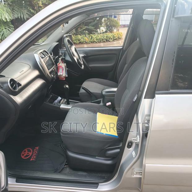Toyota RAV4 2004 Silver