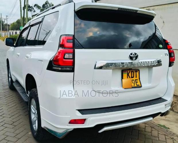 Toyota Land Cruiser Prado 2018 White