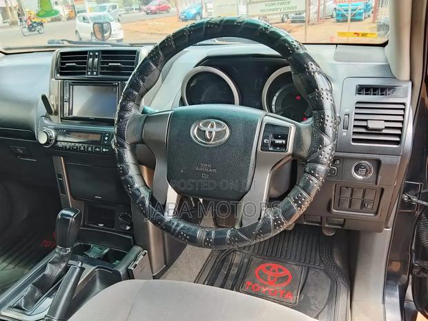 Toyota Land Cruiser Prado 2018 White