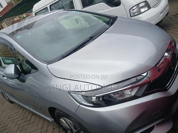 Honda Fit Shuttle 2020 Silver