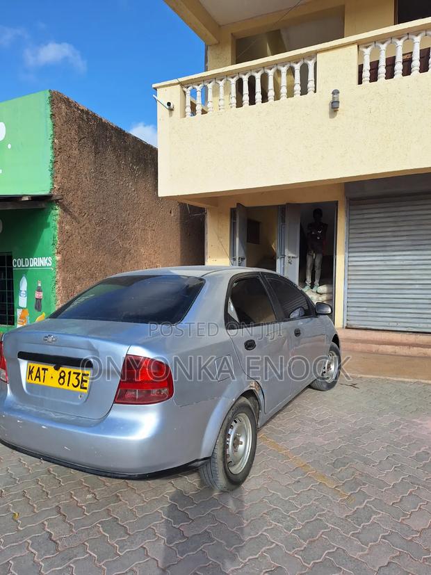 Chevrolet Aveo Sedan 2004 Silver