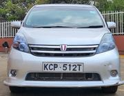 Toyota ISIS 2011 Silver for sale