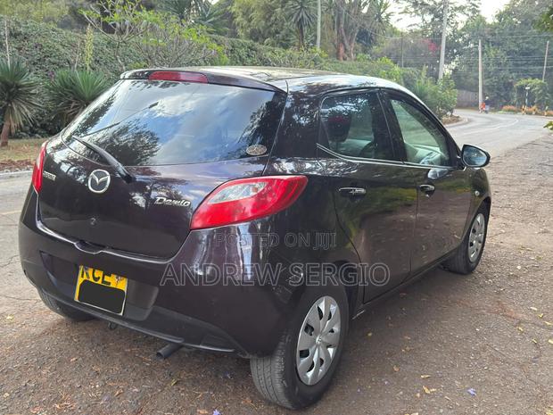 Mazda Demio 2011 Burgundy
