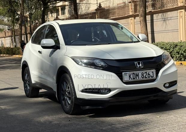 Honda Vezel 2016 White