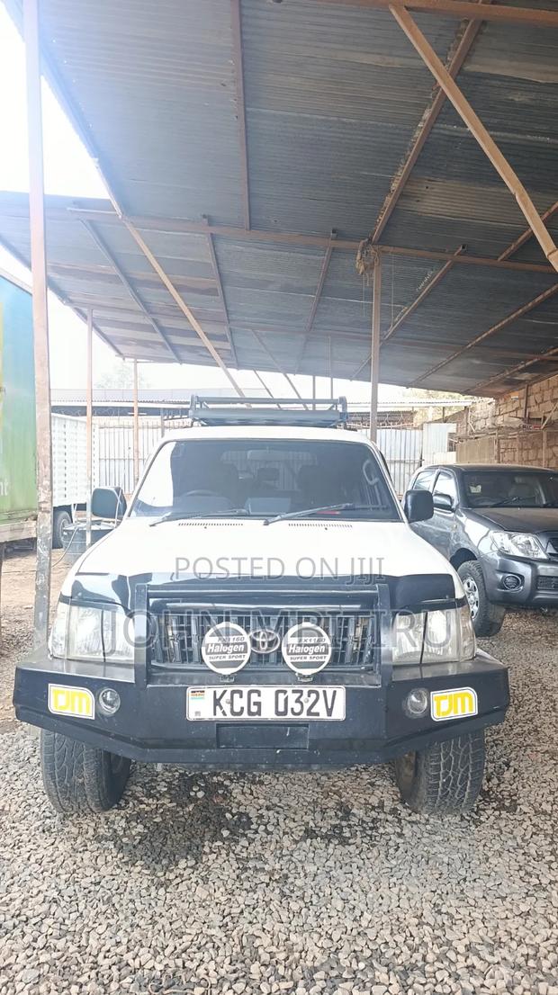 Toyota Land Cruiser Prado 2003 White