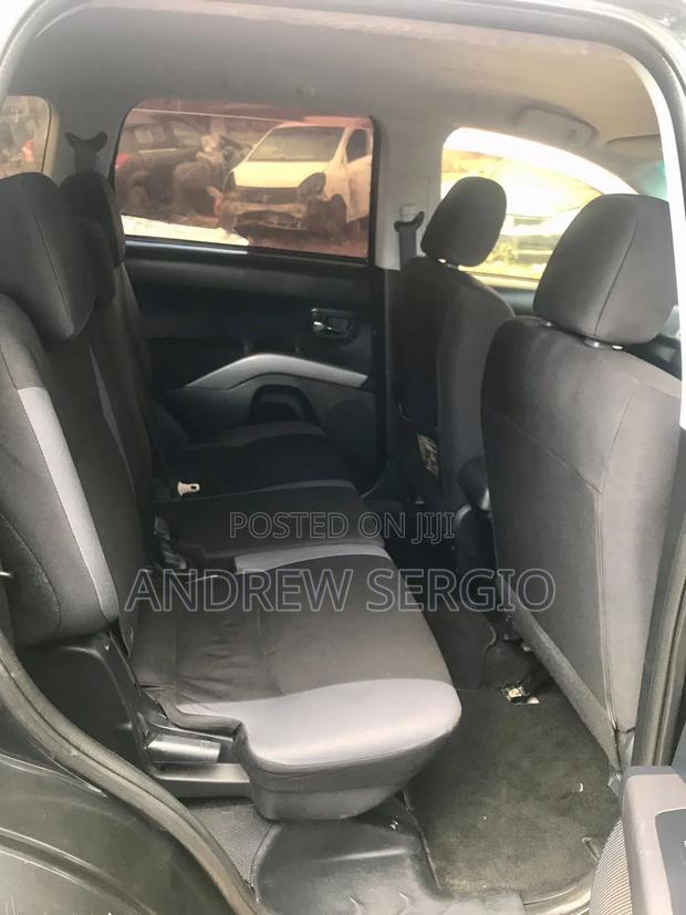Mitsubishi Outlander 2010 Black