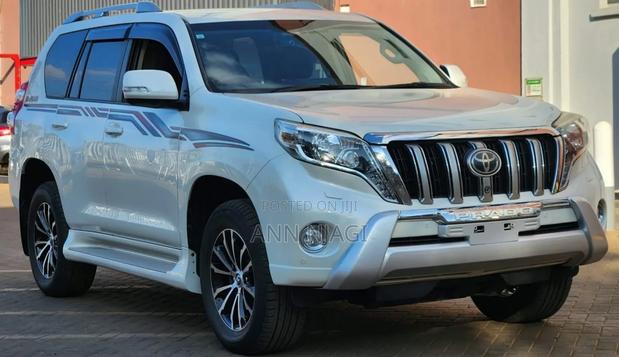 Toyota Land Cruiser Prado 2.8 2017 Pearl