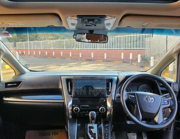 Toyota Land Cruiser Prado 2.8 2017 Pearl