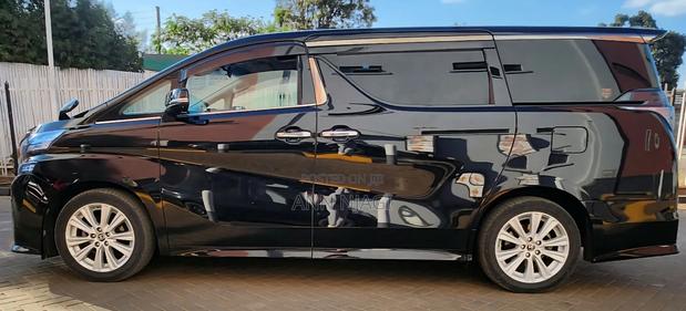 Toyota Vellfire 2018 Black