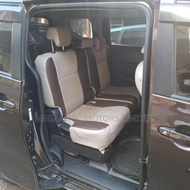 Toyota Sienta 1.5 FWD (6-seater) 2015 Purple