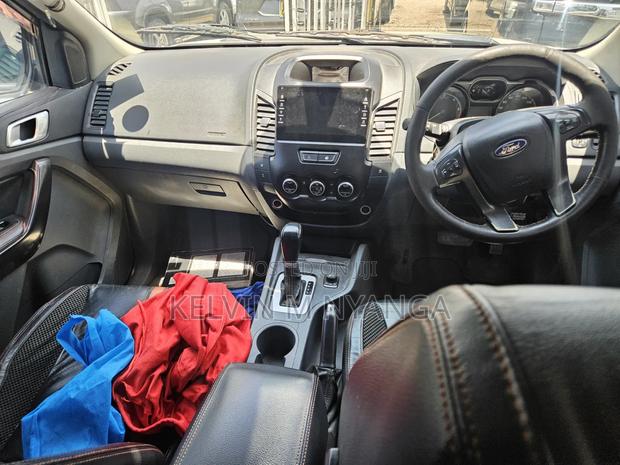 Ford Ranger Wildtrak 2011 White