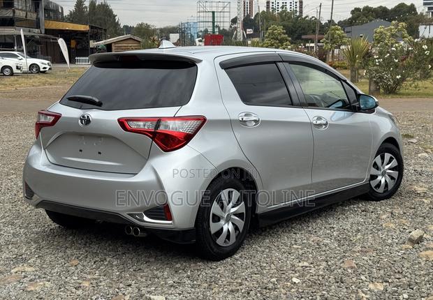 Toyota Vitz 2019 Silver
