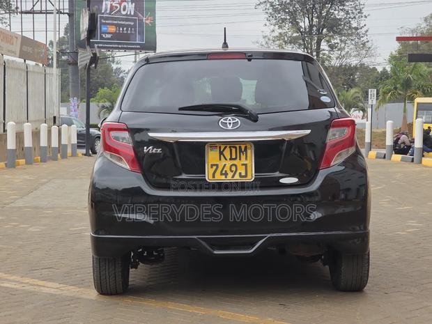 Toyota Vitz 2016 Black