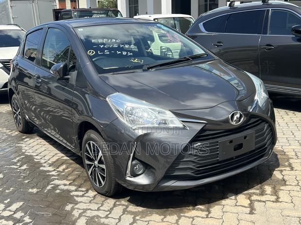 Toyota Vitz 2019 Gray