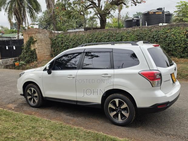 Subaru Forester 2017 Pearl